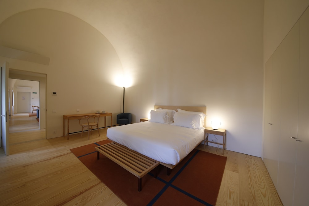 Suite (Master) - Photo 2