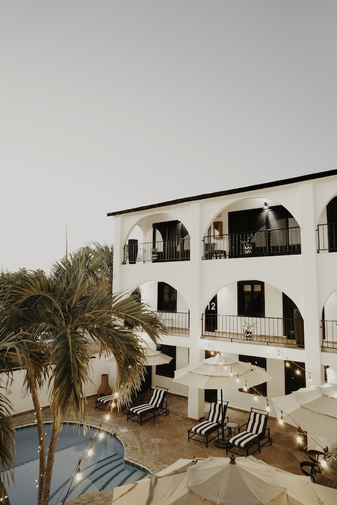 Traditional Double Room, 2 Queen Beds, Balcony photo 2
