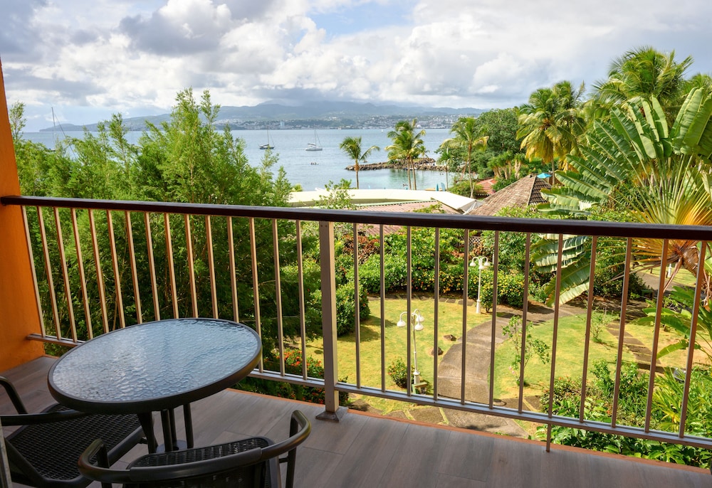 Twin Room Privilege, Sea View - Photo 5