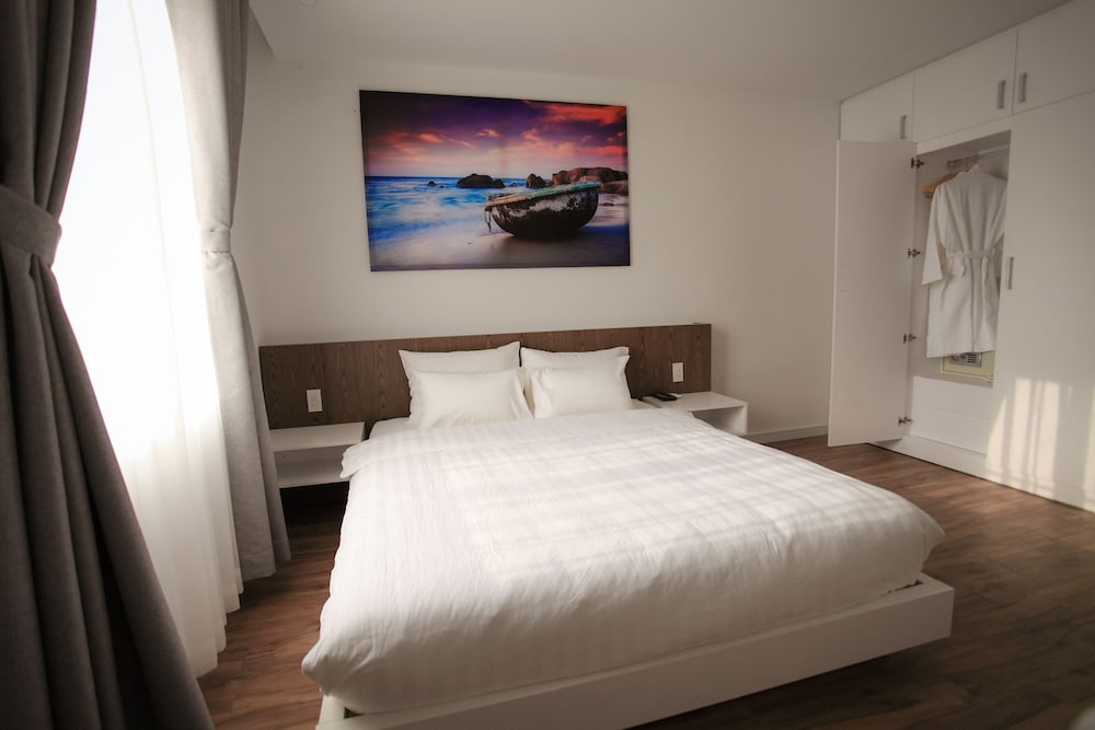 Cozy and very Central 1 Bedroom Deluxe Apartment
