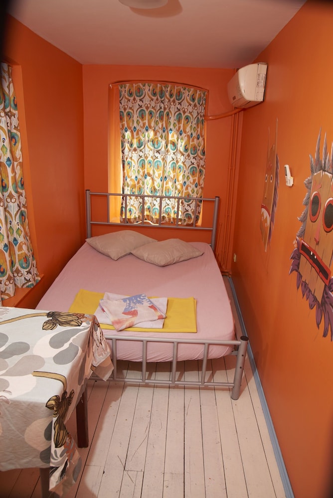 Double Room, Shared Bathroom photo 2