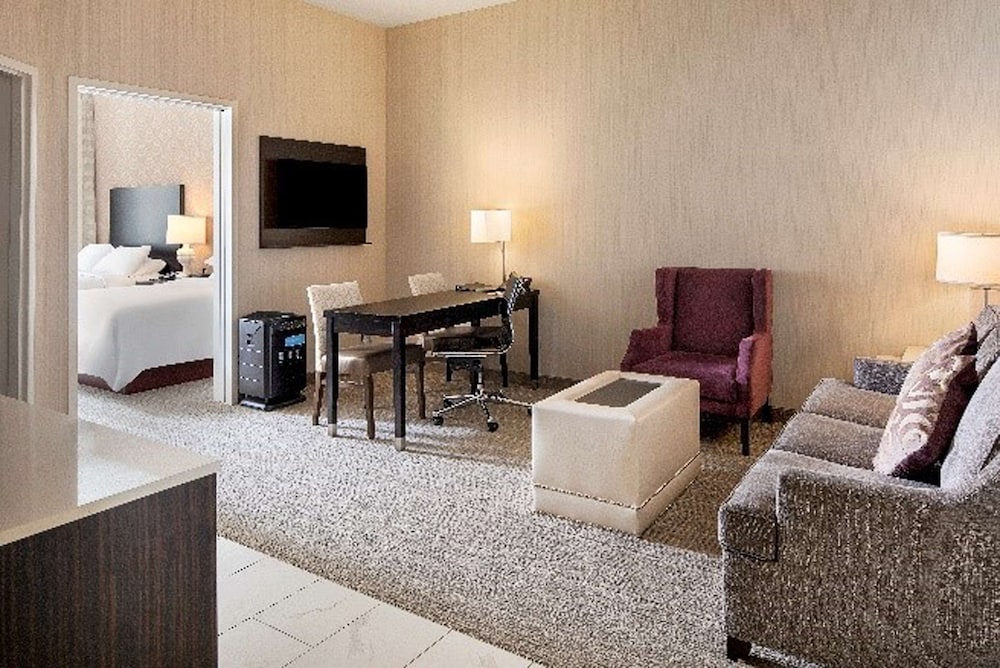 Premium Suite, 2 Queen Beds, Non Smoking