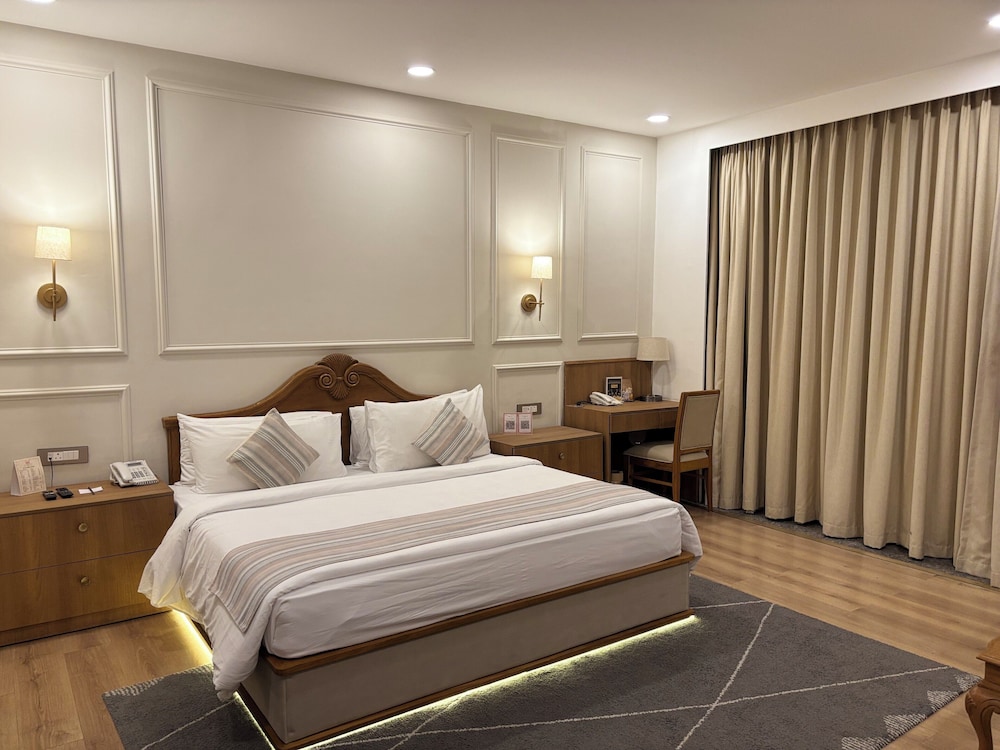 Luxury Room, Balcony, Mountain View
