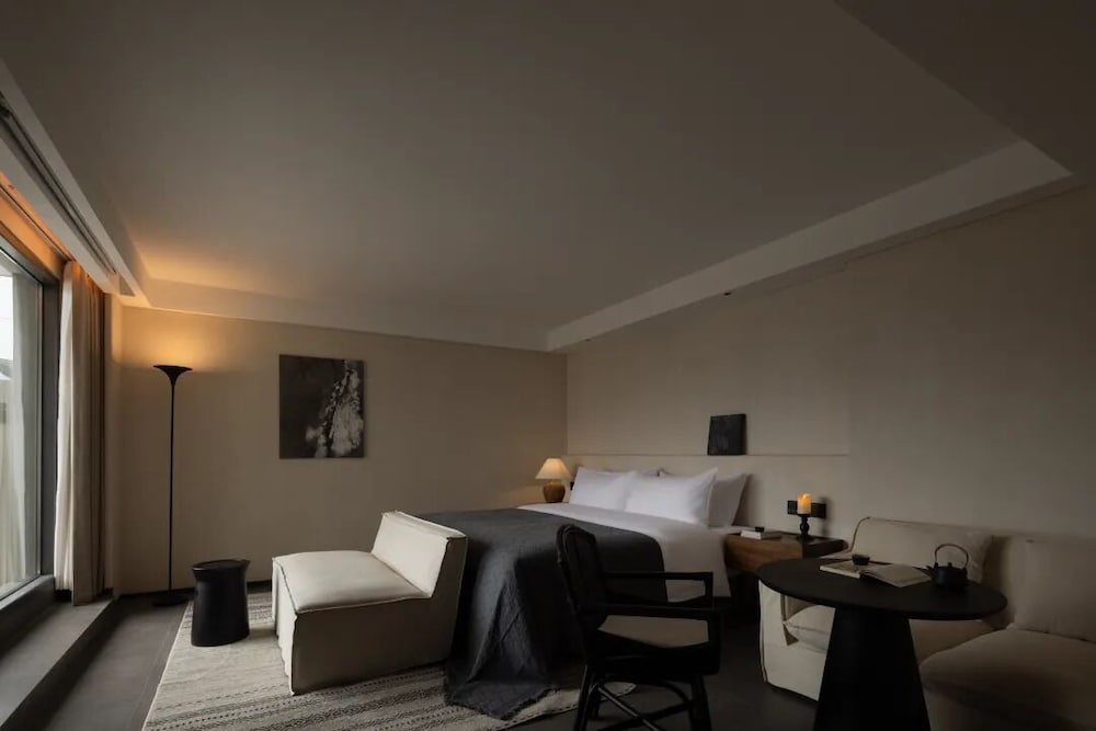 Luxury Suite