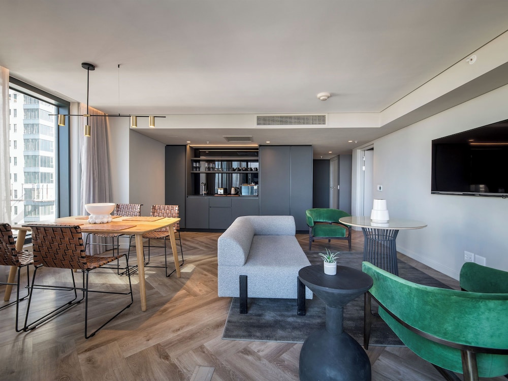 Two Bedroom Apartment - Photo 2