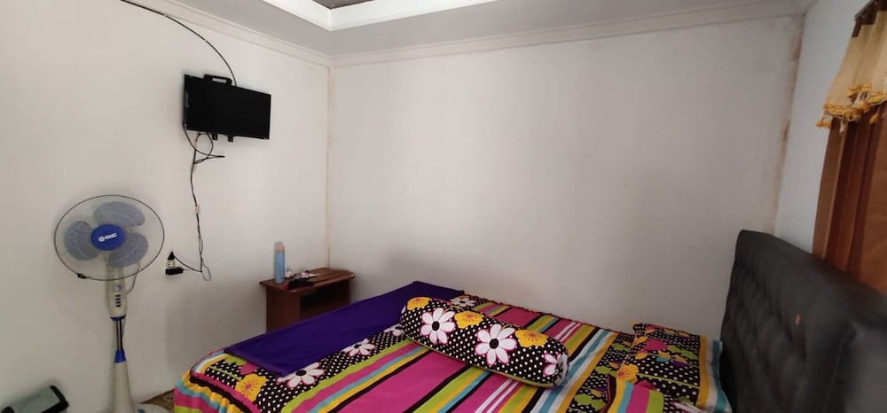 Standard Room (Fan) - Photo 1