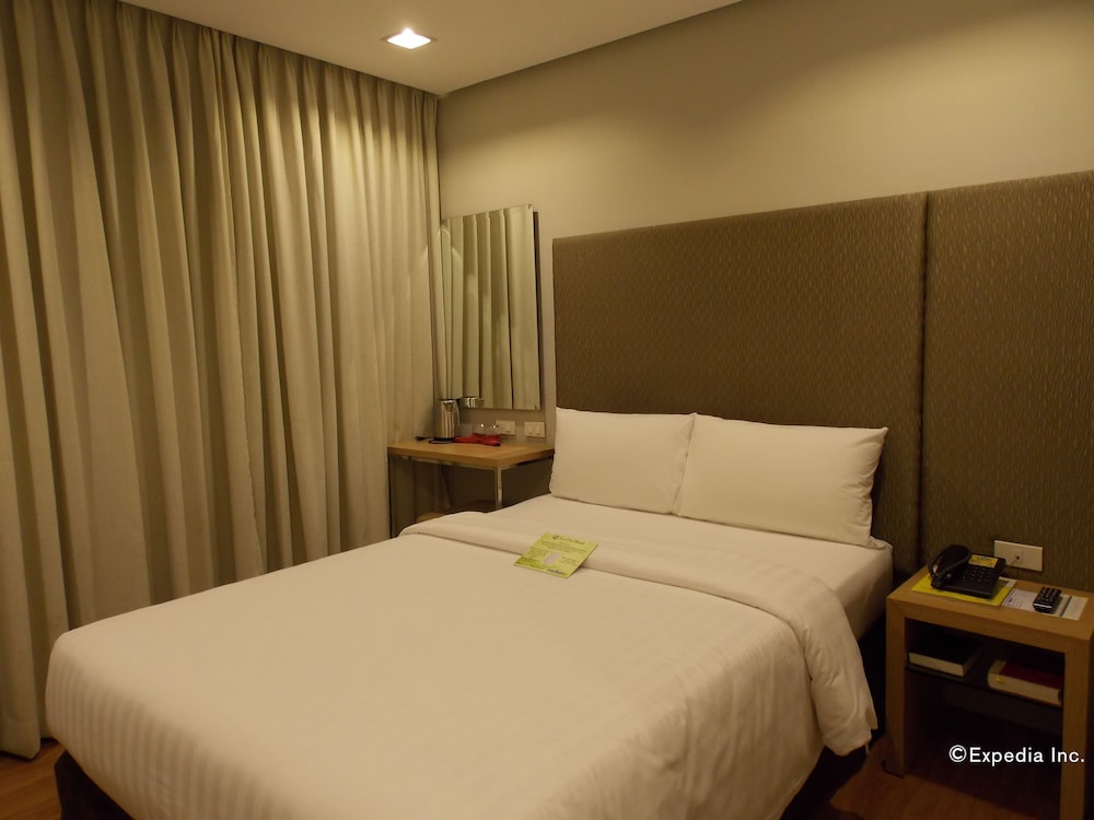 Deluxe Matrimonial Room