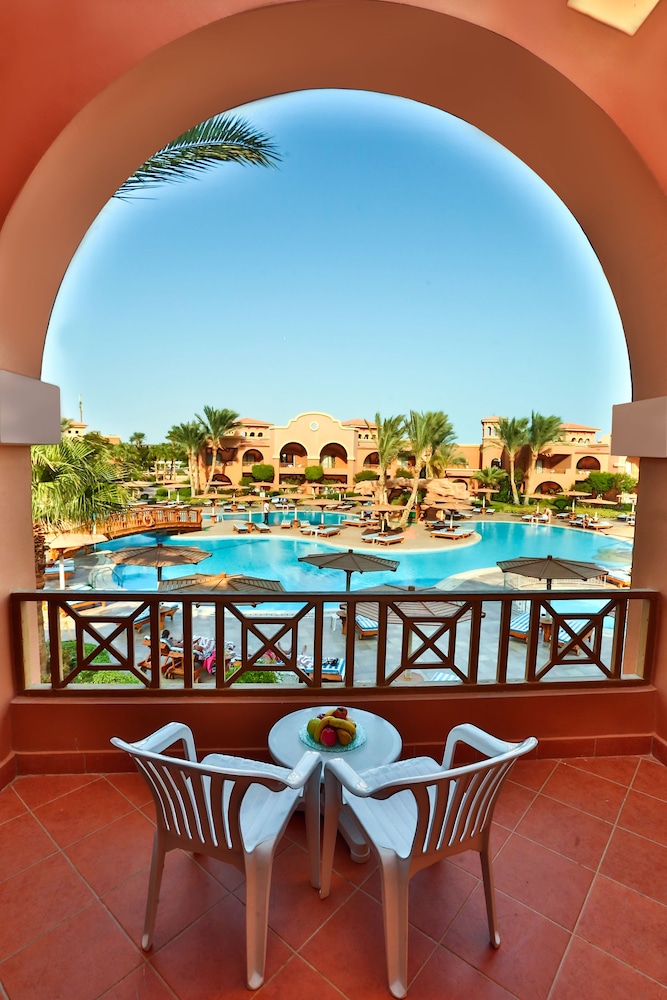 Family Triple Room Pool View
