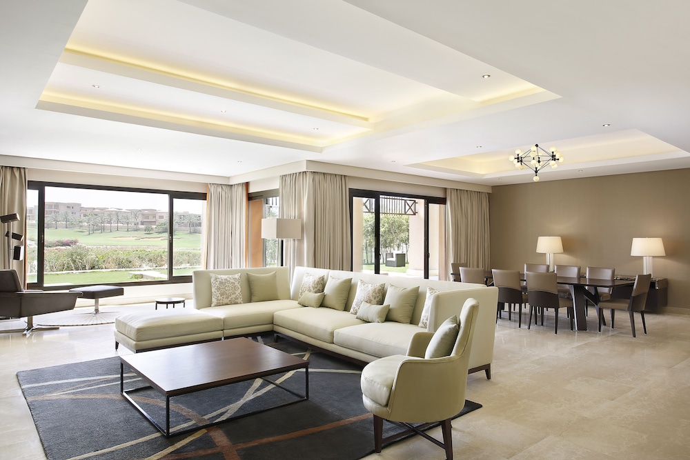 Presidential Suite, 1 King Bed, Ground Floor thumbnail 5