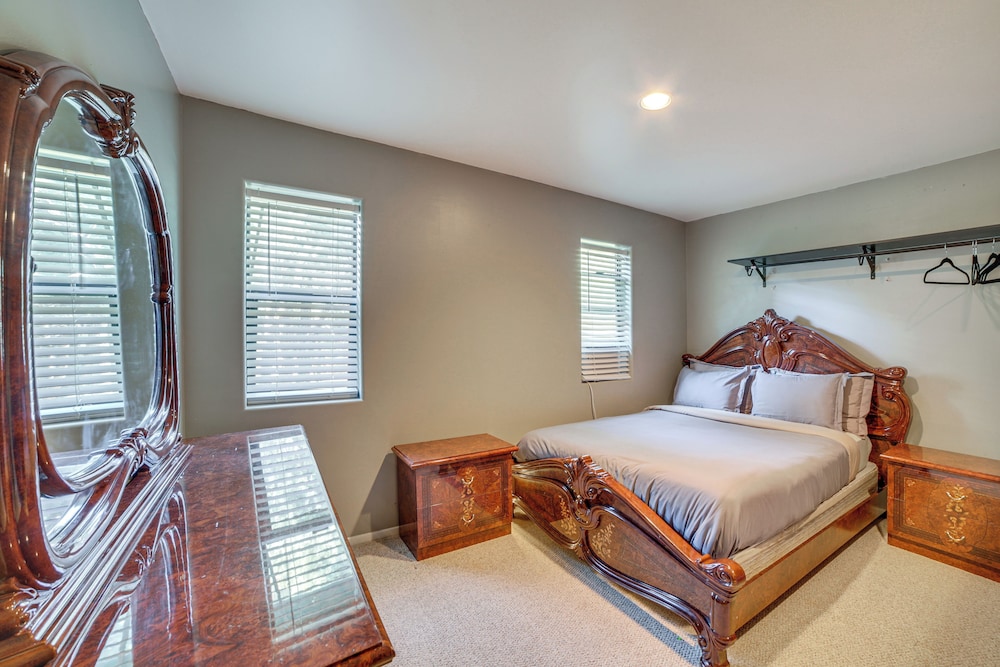 House (4 Bedrooms) photo 1