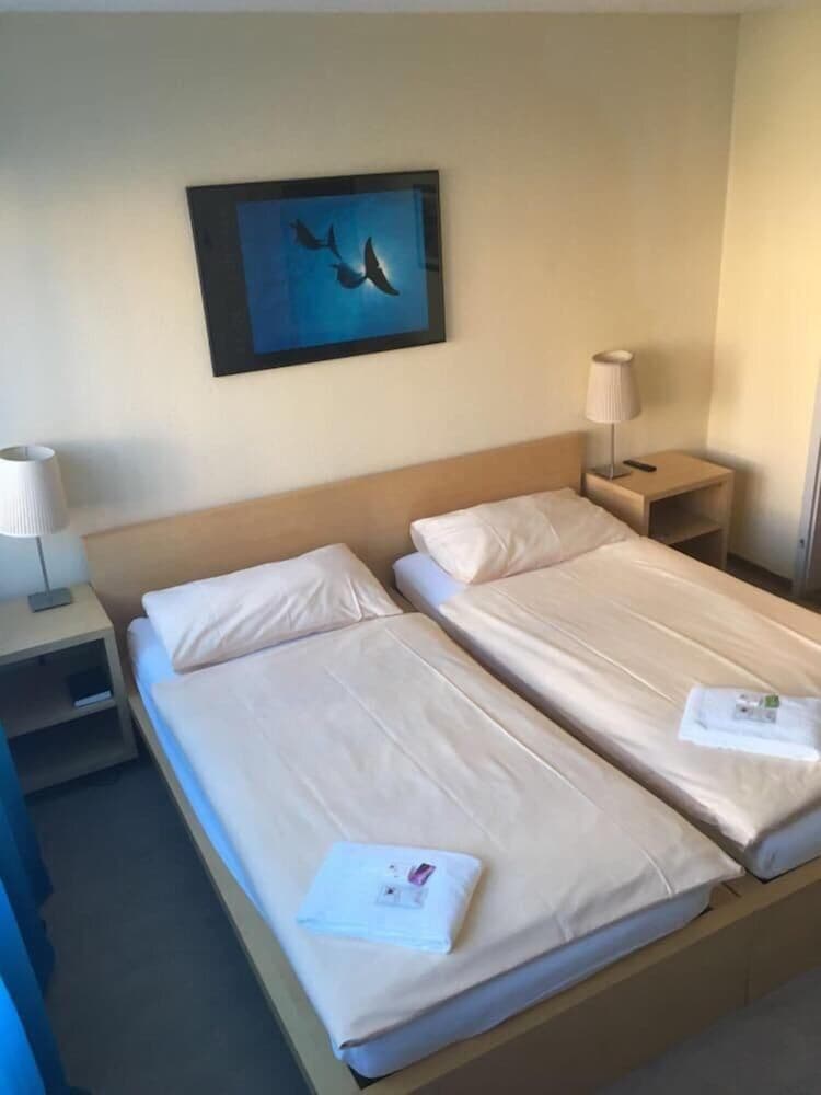 Double Room - Photo 8