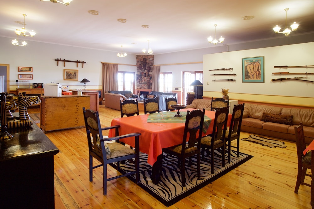 Main House photo 1