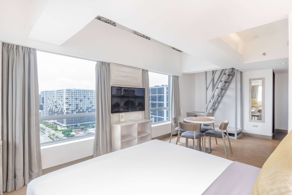 Family Loft, Multiple Beds, Non Smoking, Bay View