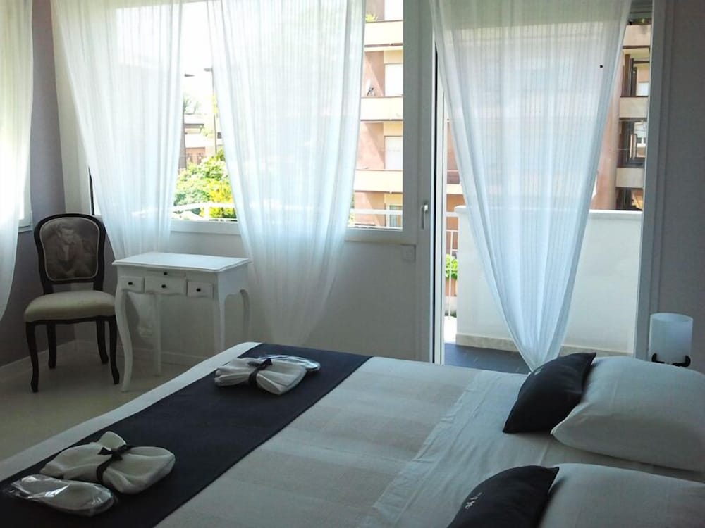 Economy Double Room photo 1
