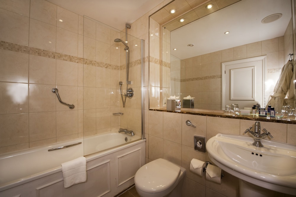Standard Room, 2 Twin Beds - Photo 5