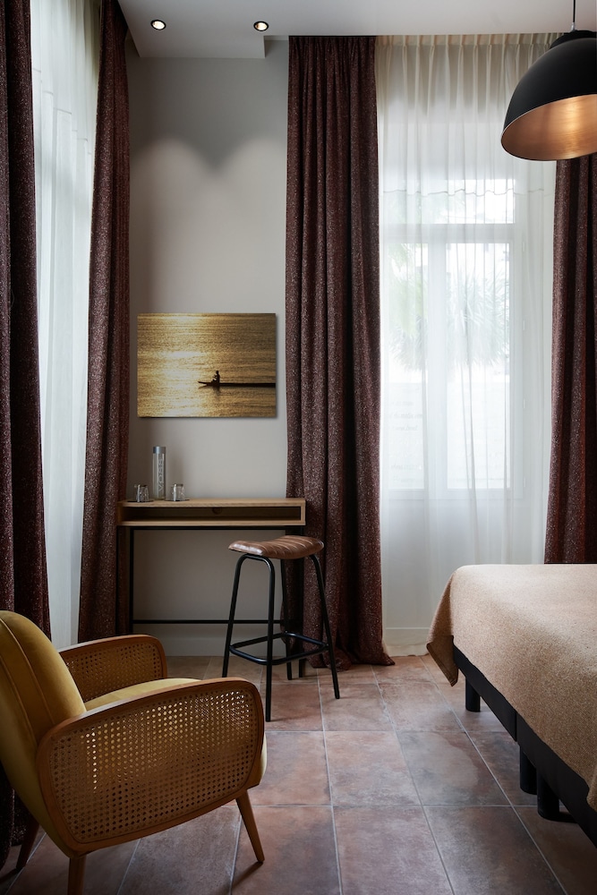 Superior Room (Atelier)