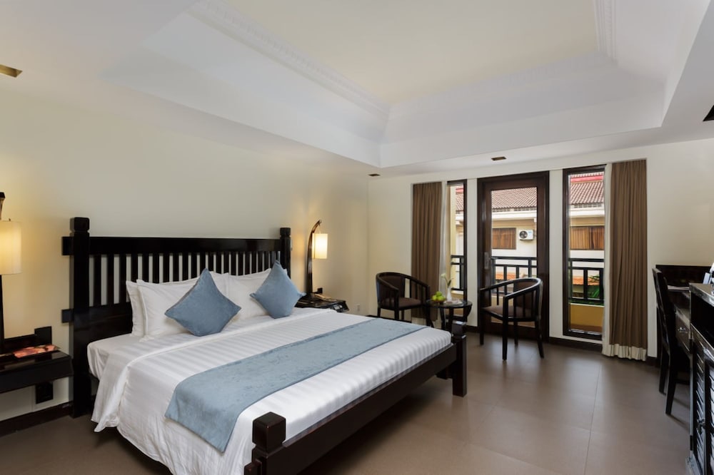 Deluxe Double Room, 1 King Bed - Photo 2