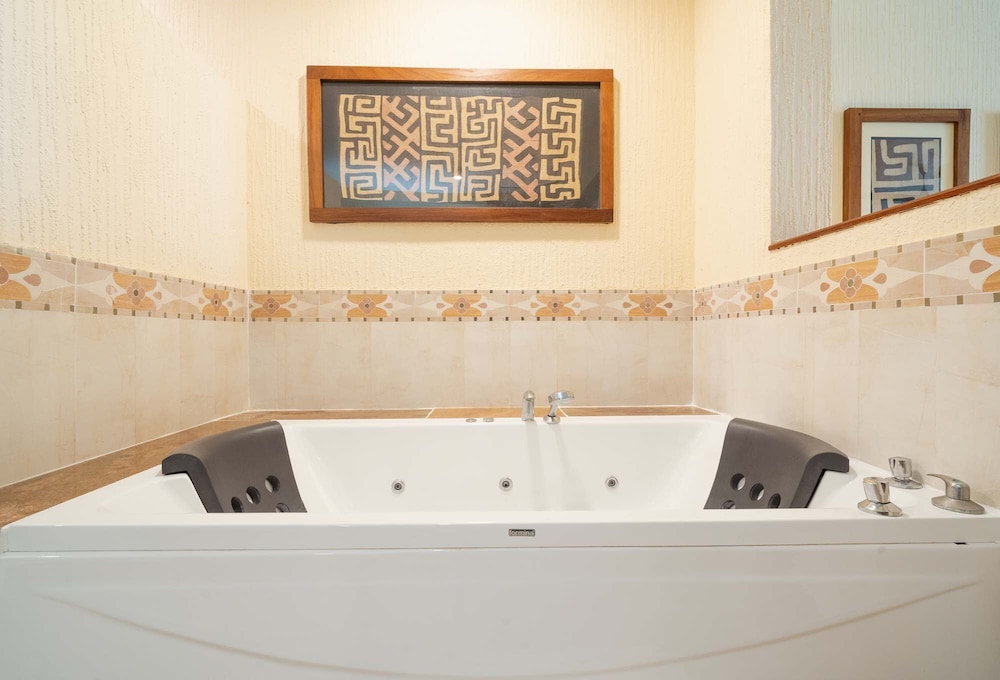 Junior Suite, Non Smoking, Ocean View photo 3