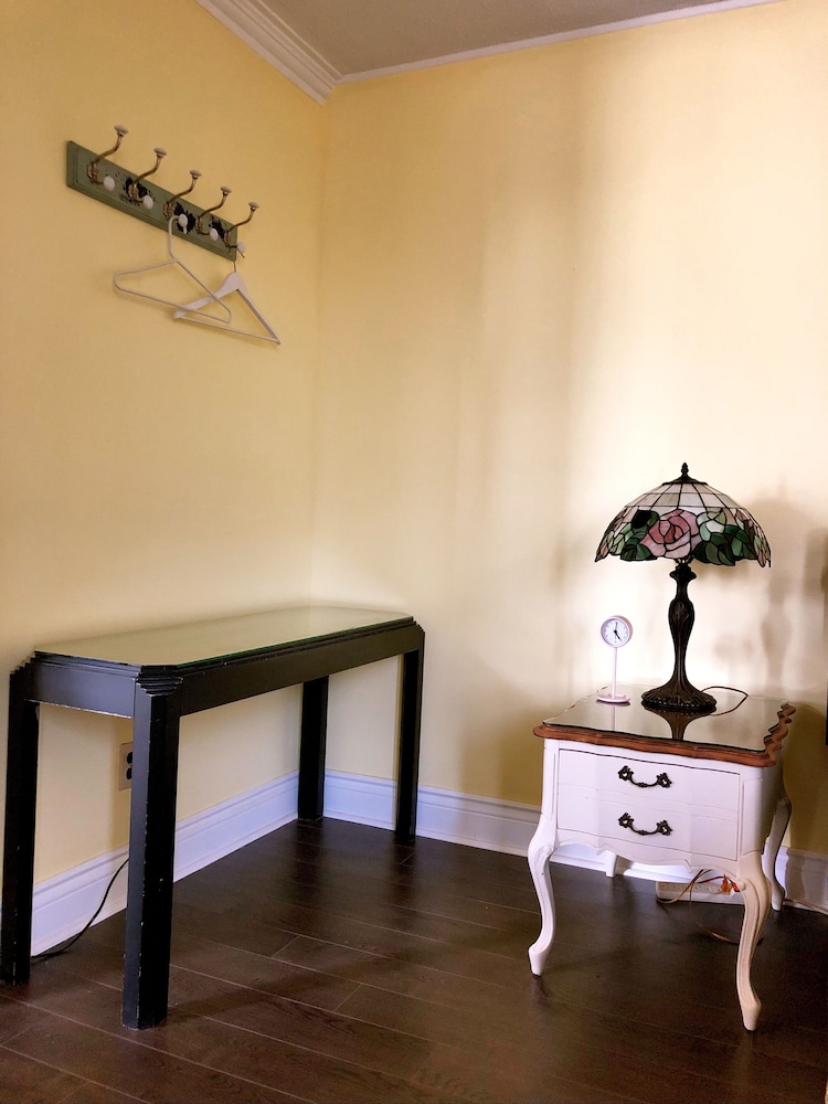 Room (Victorian) photo 2
