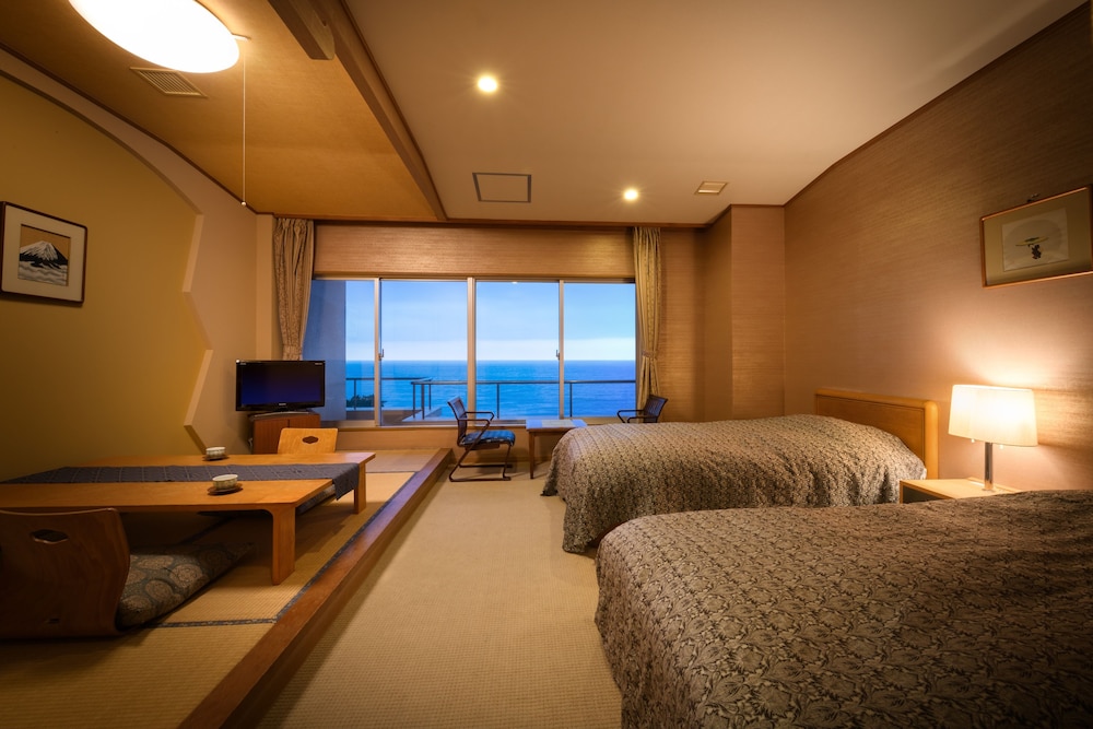 Basic Twin Room photo 1