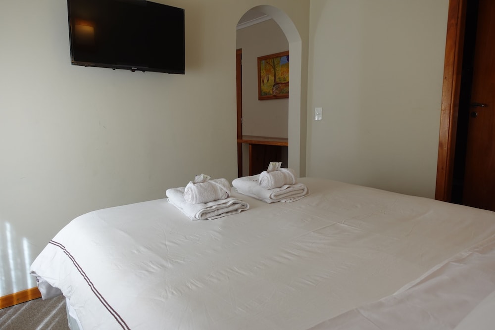 Basic Quadruple Room photo 3