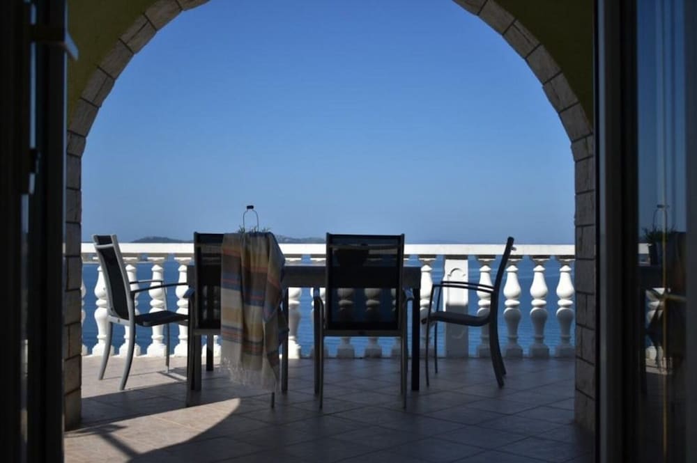 Apartment (Josip - sea view - A3(2+2))