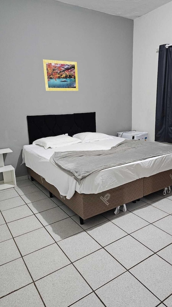 Double Room, 1 Queen Bed, Private Bathroom photo 1