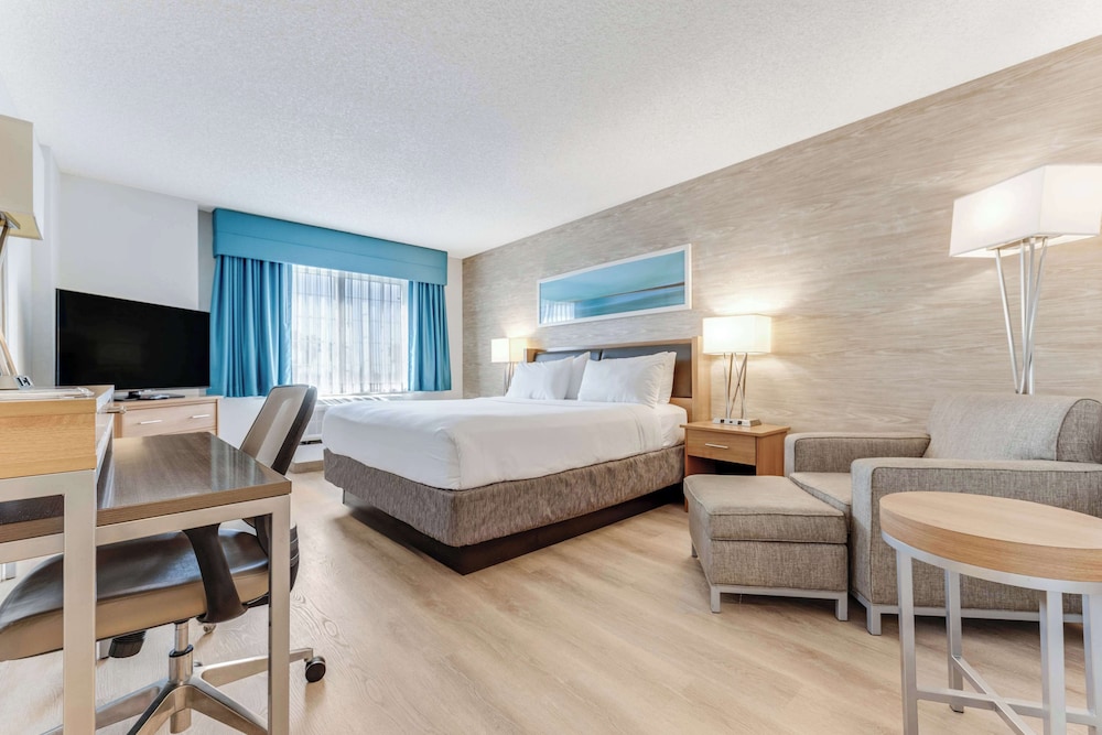 Superior Room, 1 King Bed (Preferred King) at Sonesta Anaheim Resort Area in Anaheim