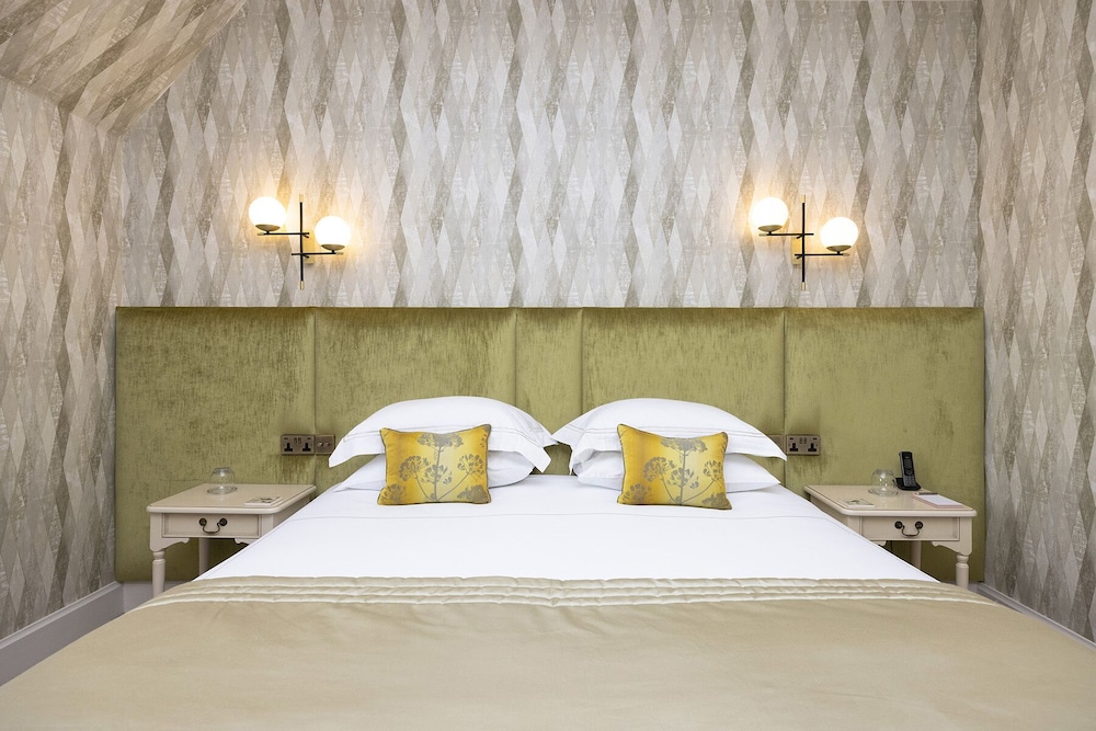 Deluxe Double Or Twin Room photo 1