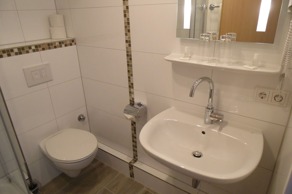 Double Room - Photo 23