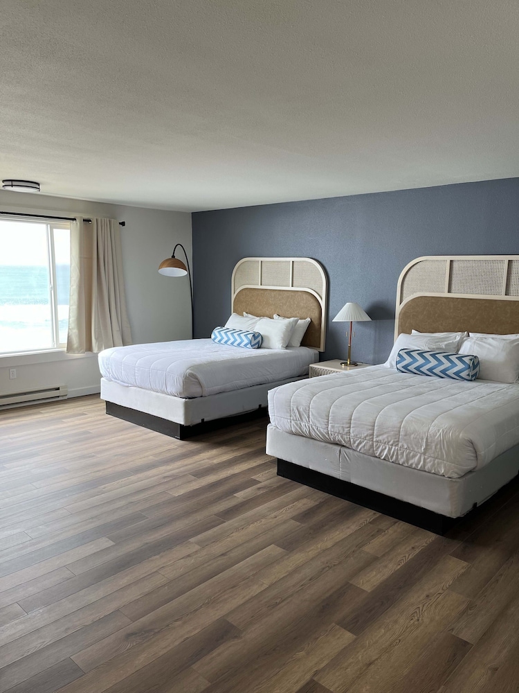 Deluxe Two Queen Beds w/Kitchenette photo 1