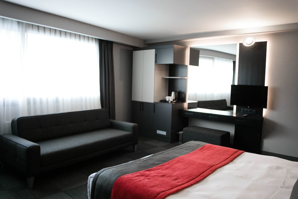 Executive Room