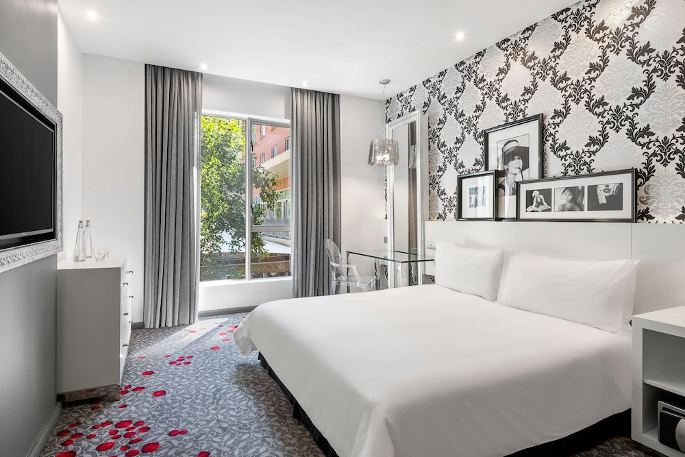 Guest Room,1 King Bed ,Non-smoking - Photo 16
