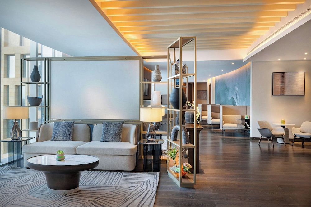 Executive Suite, 1 Bedroom - Photo 5