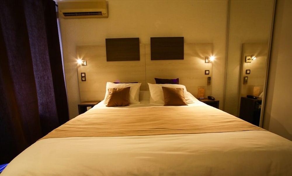 Single Room - Photo 2