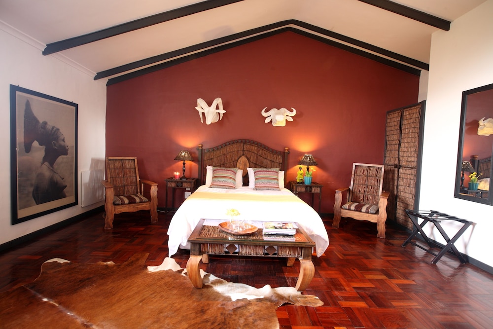 Luxury Room, 1 King Bed, Mountain View photo 2