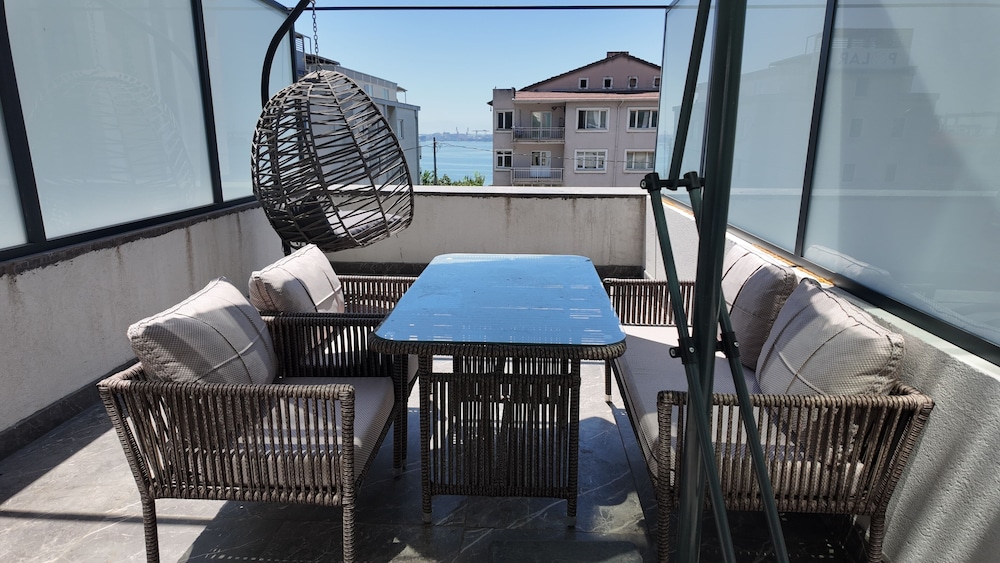 Deluxe Quadruple Room, Balcony, Sea View photo 1