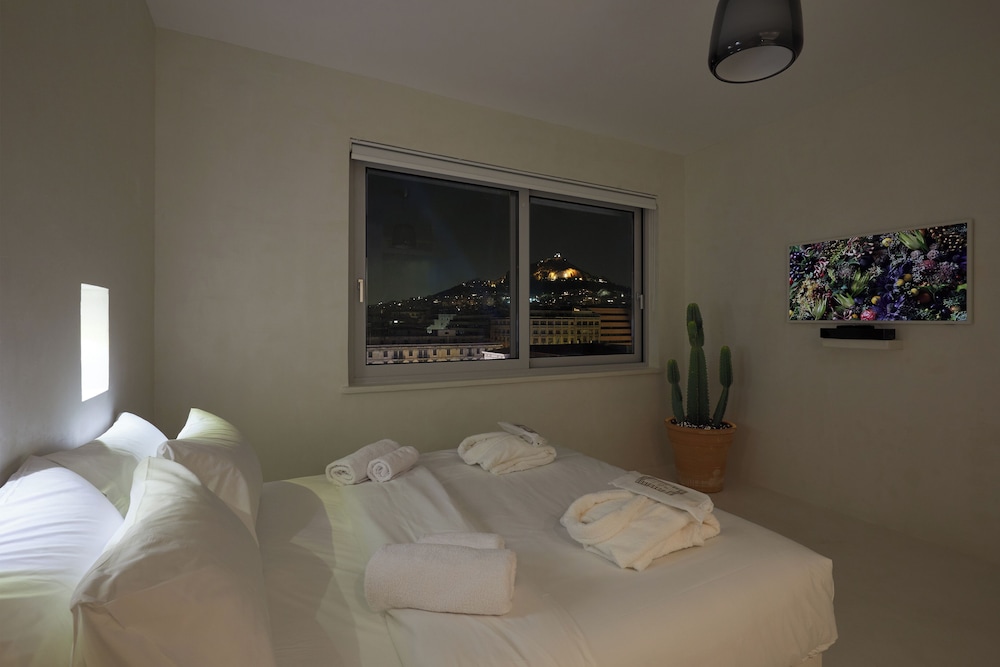 Suite with City View 1