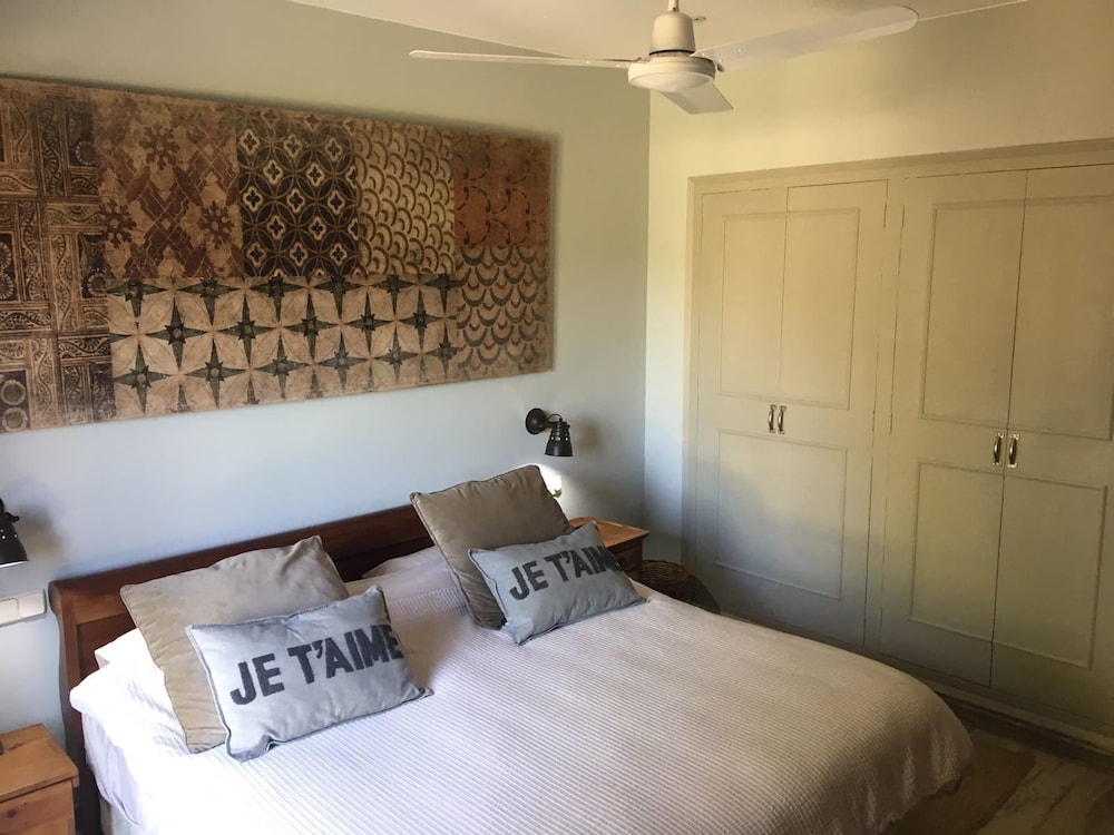 Habitación cómoda, 1 cama King, vista al jardín (Sala de estar)