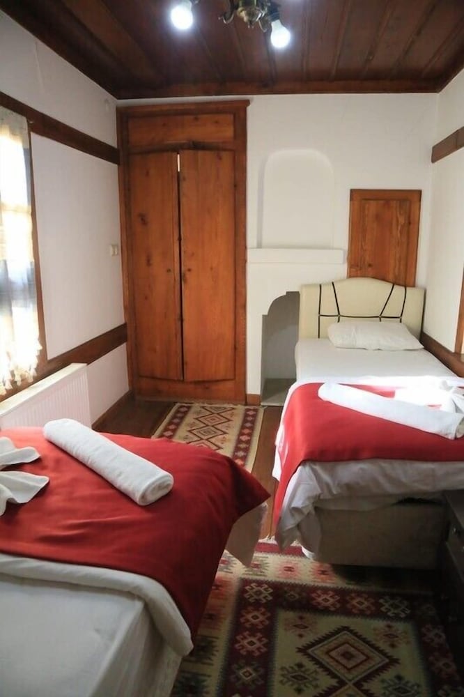 Standard Twin Room, 2 Twin Beds photo 1