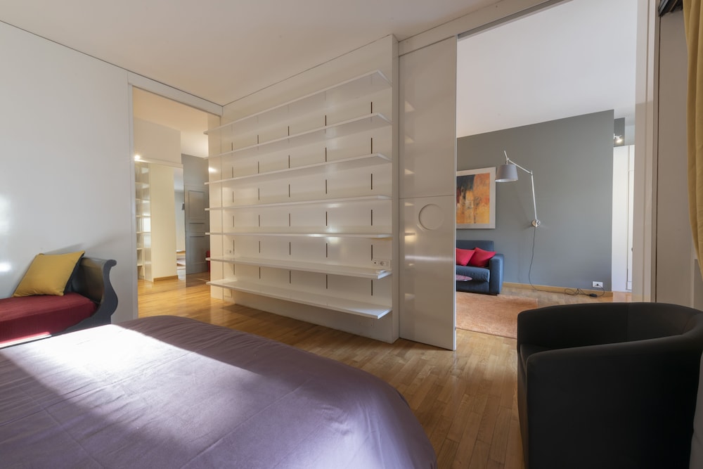 Luxury Apartment photo 2