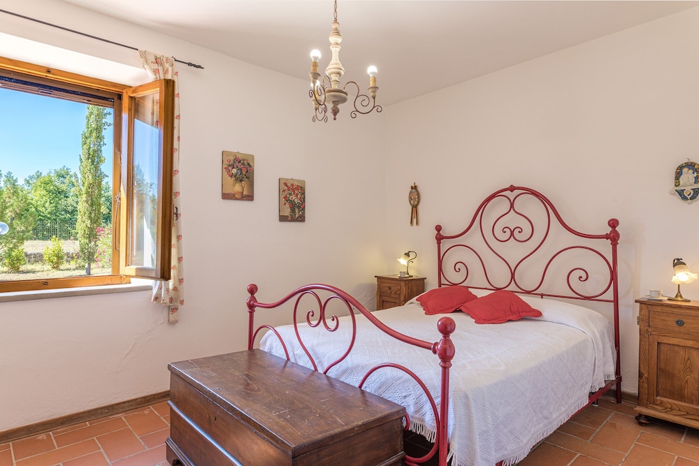 Villa photo 2