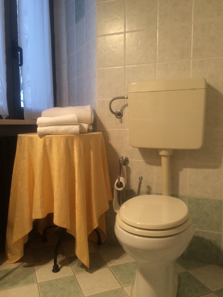 Standard Twin Room photo 3