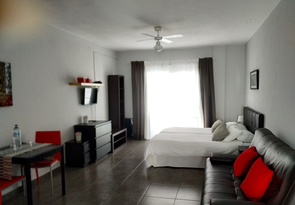 Standard Room, 2 Twin Beds - Photo 22