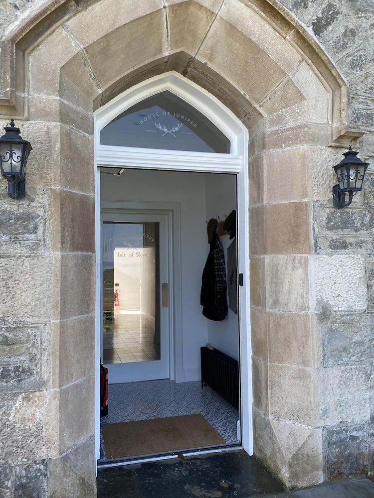 Deluxe Double Room, Ensuite, Sea View - Photo 13