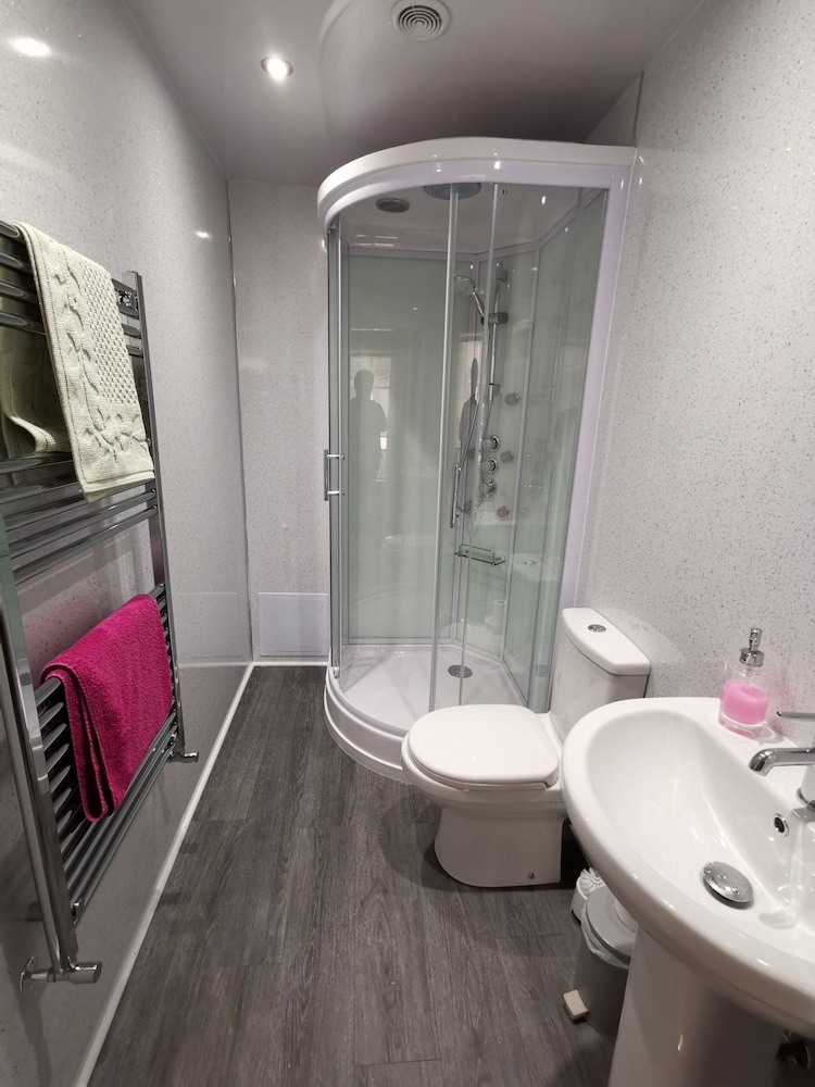 Basic Suite, Ensuite (Room 1) photo 3