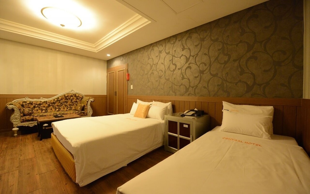 Suite Twin Room photo 1