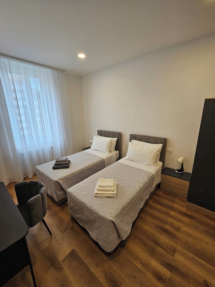 Comfort Triple Room, Private Bathroom