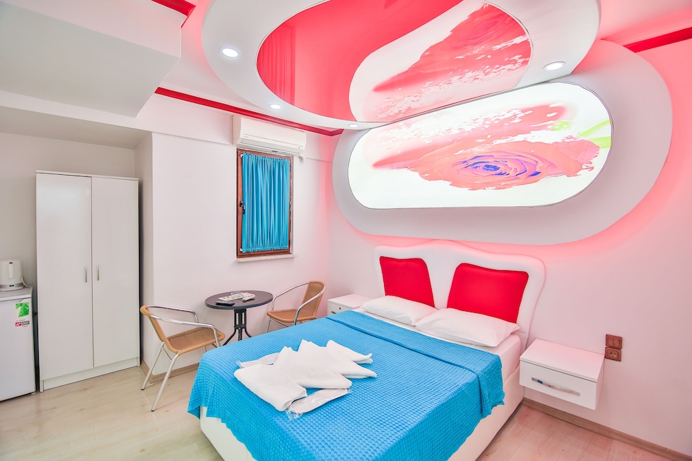 Economy Double Room (No view)