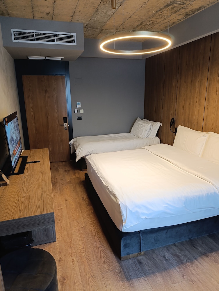 Triple Room, Mountain View
